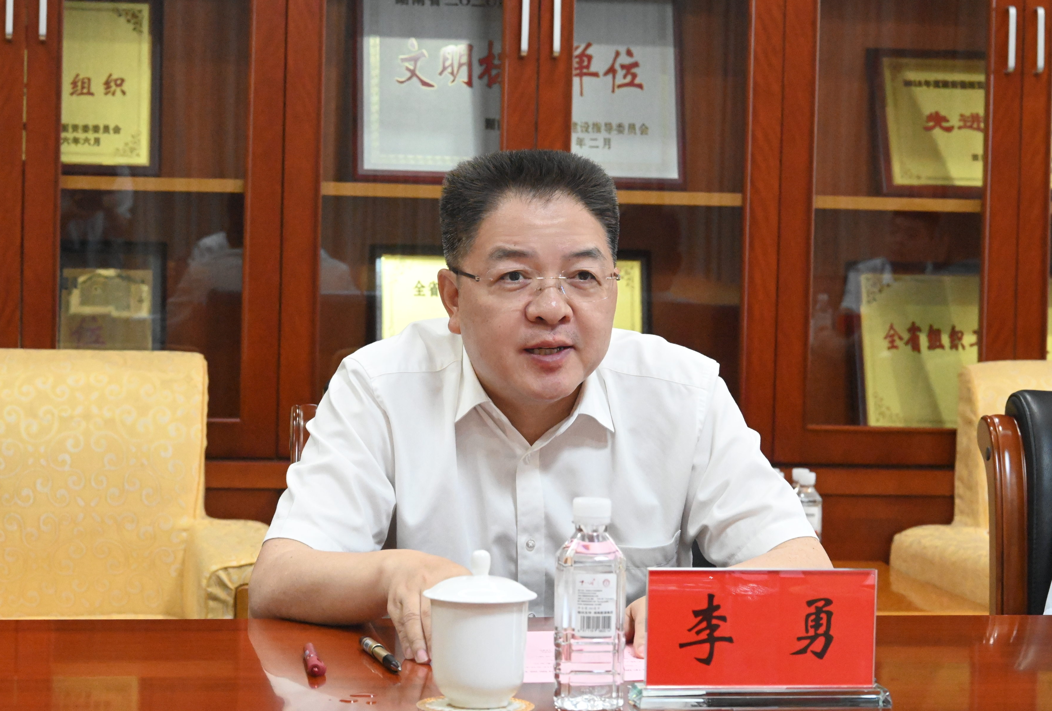 59b9b9b7a7f3b405c166038be884f23